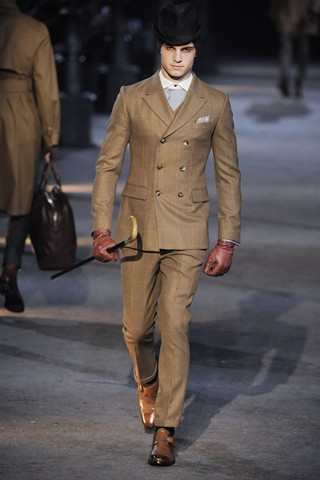 Alexander McQueen / - 2009-2010